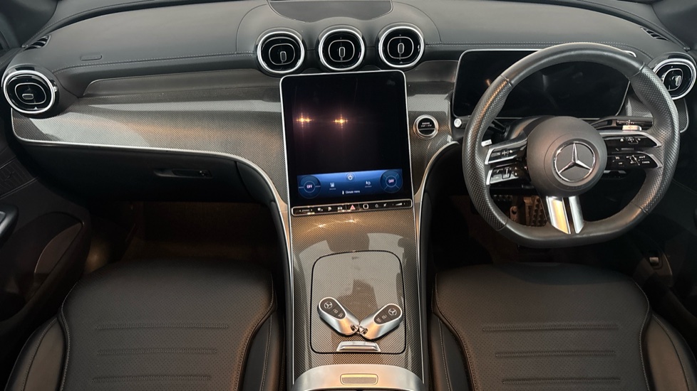 MERCEDES GLC Image 11