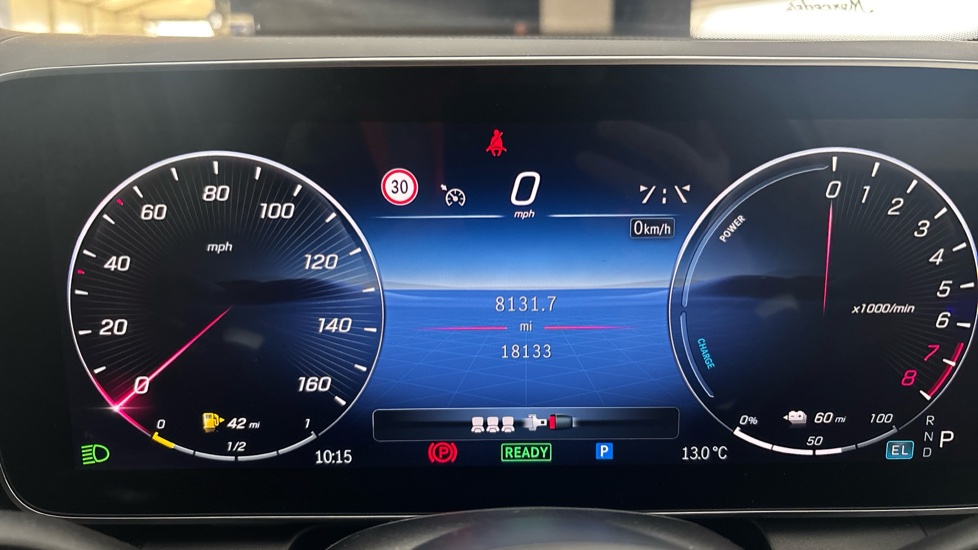 MERCEDES GLC Image 13