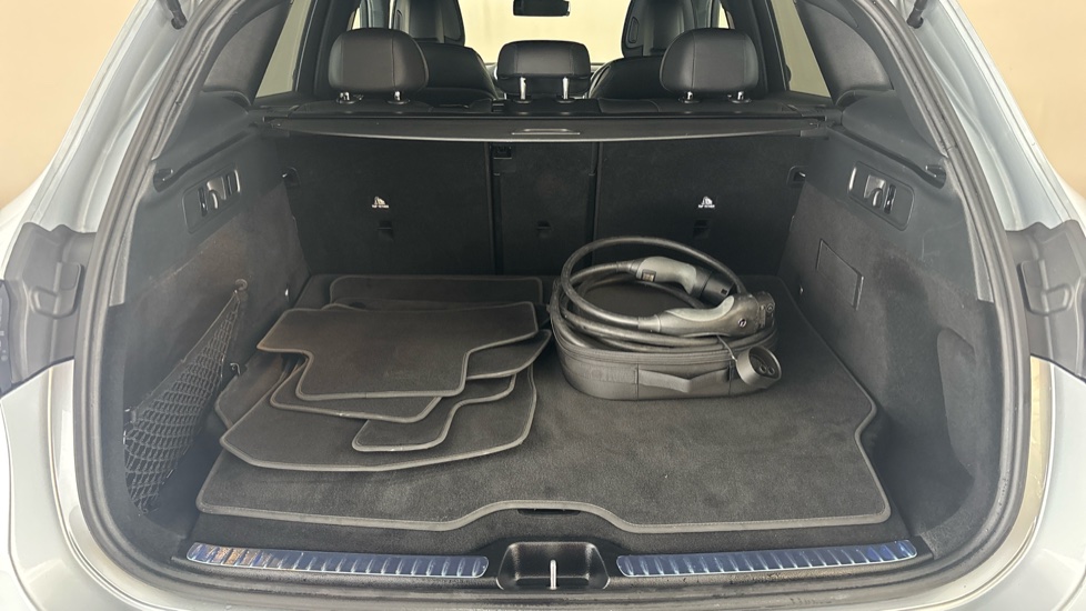 MERCEDES GLC Image 15