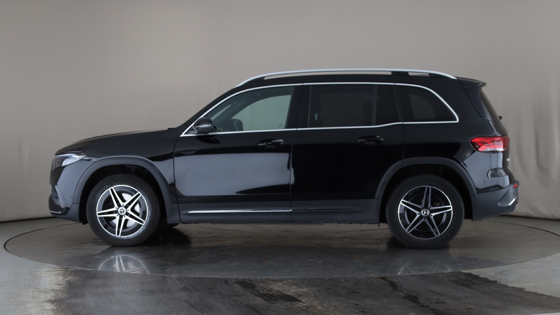 EQB 300 4Matic 168kW AMG Line 66.5kWh 5dr Auto