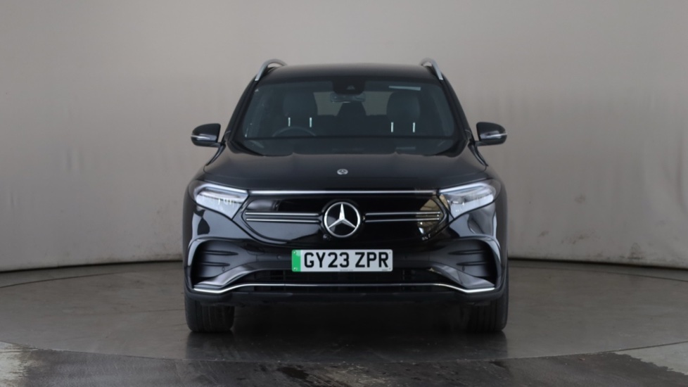 MERCEDES EQB Image 8