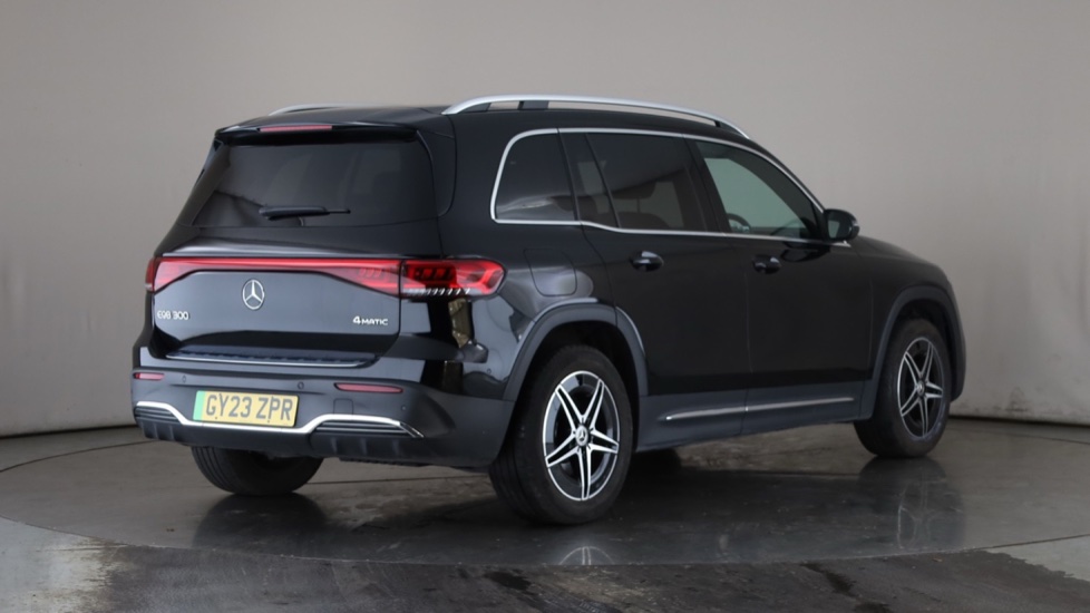 MERCEDES EQB Image 5