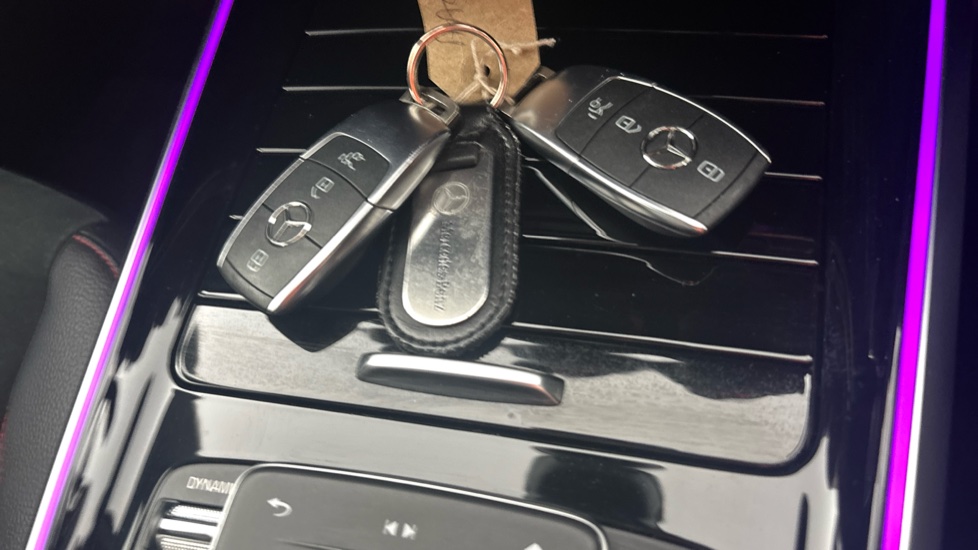 MERCEDES EQB 2 keys