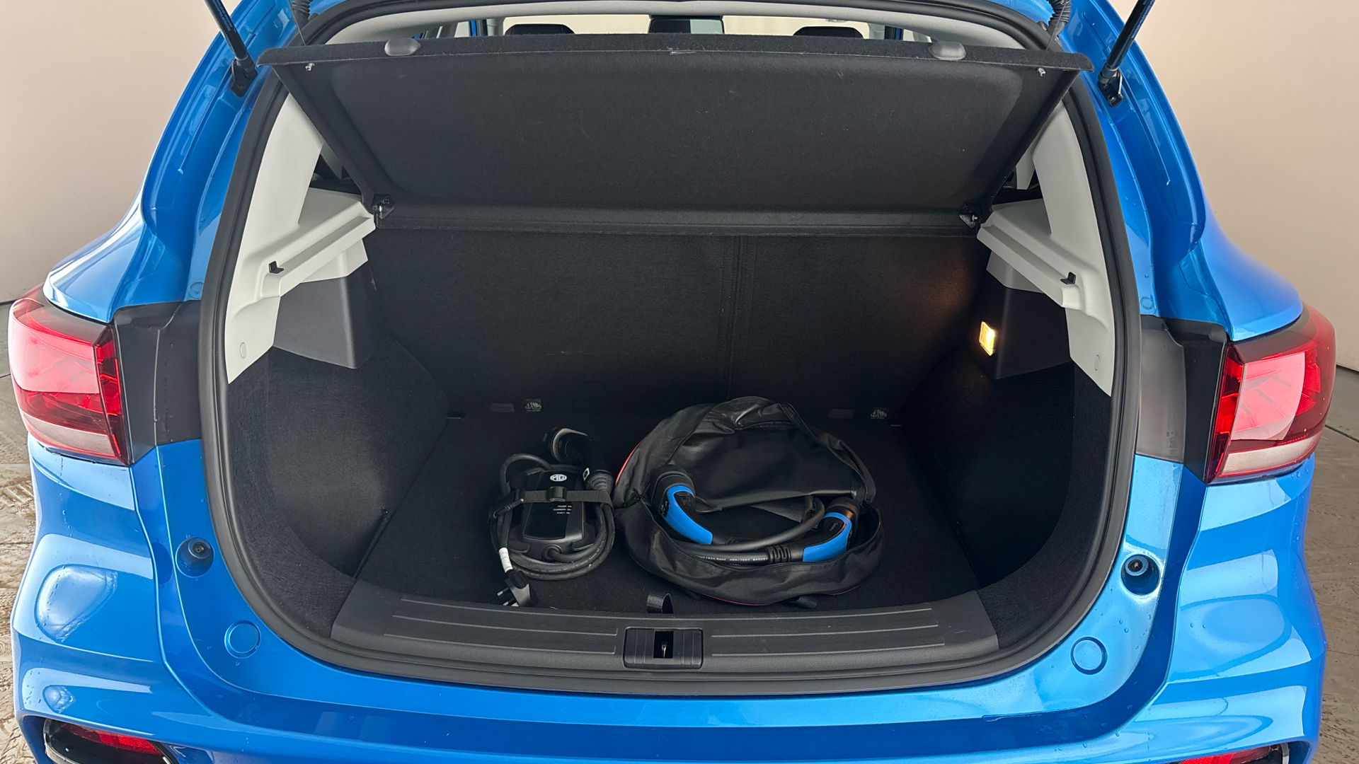 MG Motor UK Zs 115kW SE EV Long Range 73kWh 5dr Auto