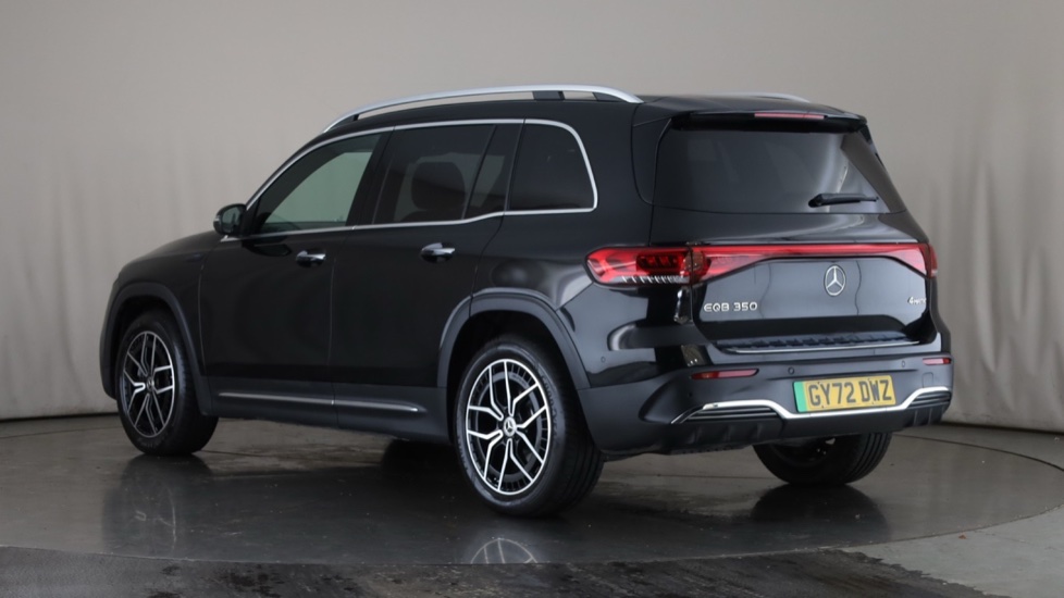 MERCEDES EQB Image 3
