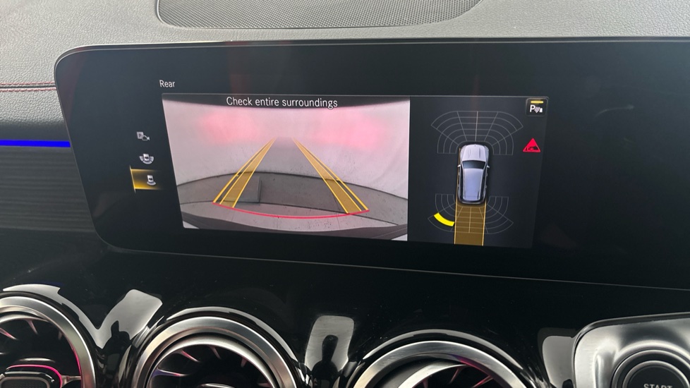 MERCEDES EQB reverse camera