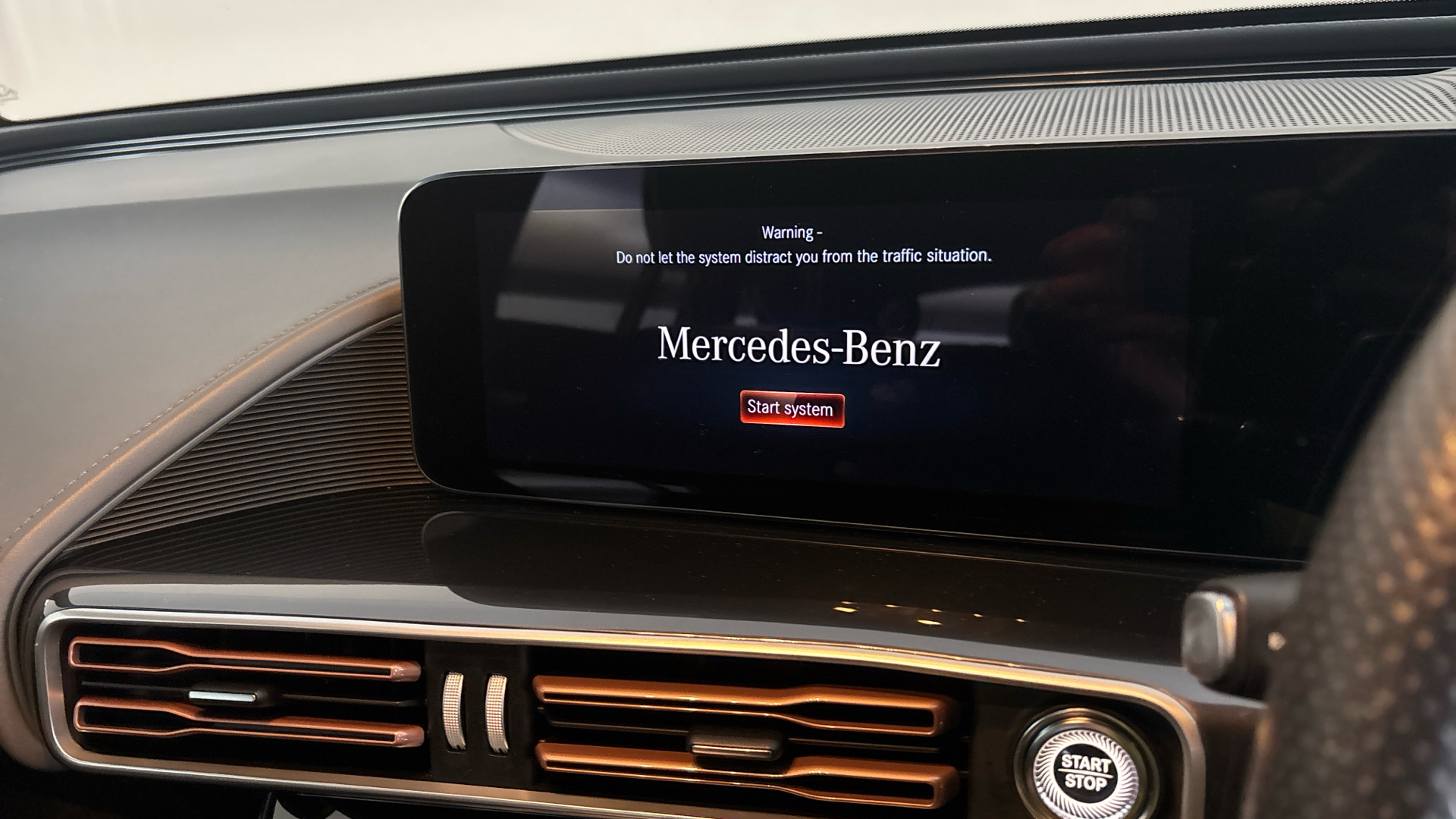 4027632 EQC 400 300kW AMG Line Premium Plus 80kWh 5dr Auto