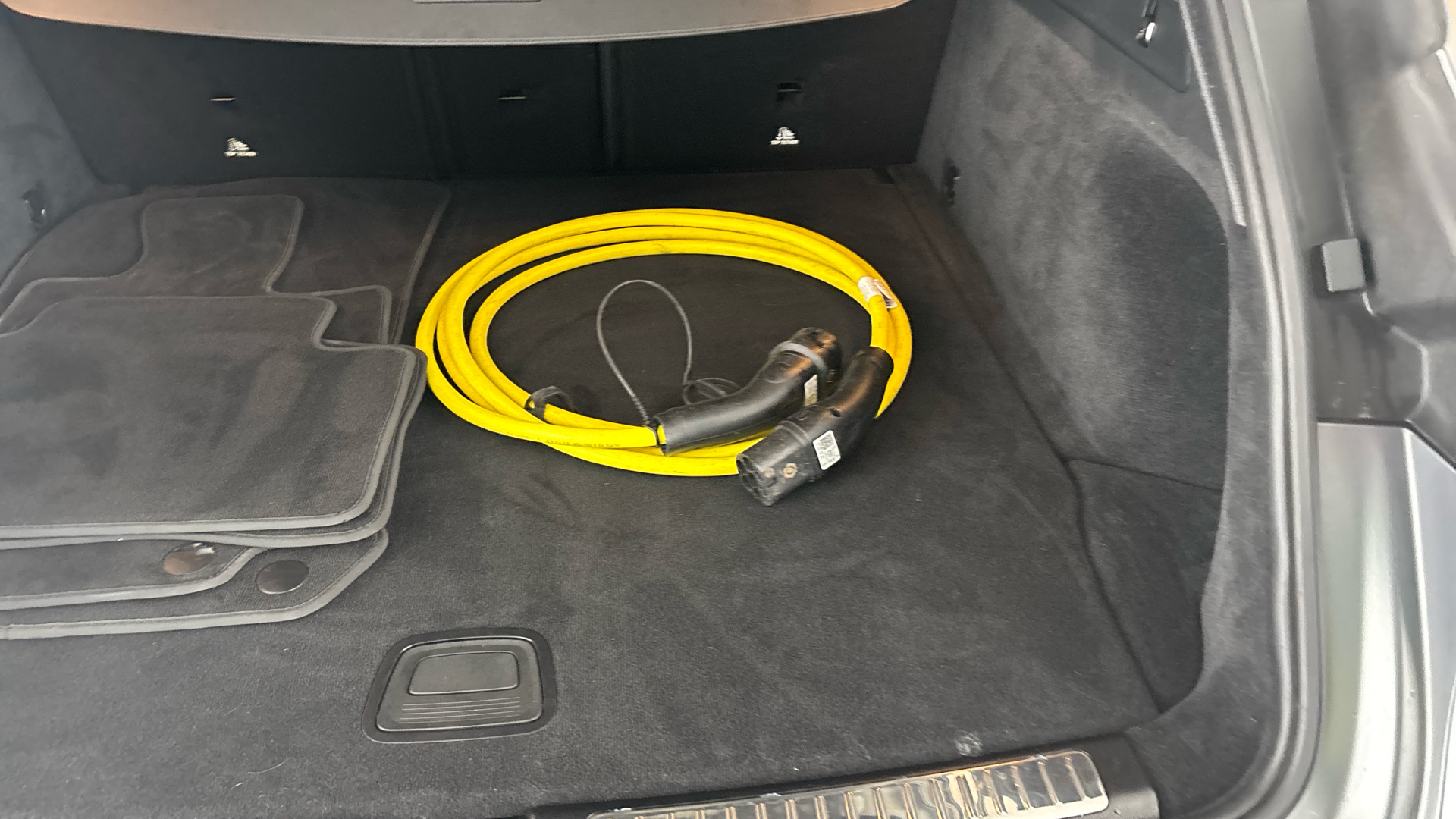 4027632 EQC 400 300kW AMG Line Premium Plus 80kWh 5dr Auto