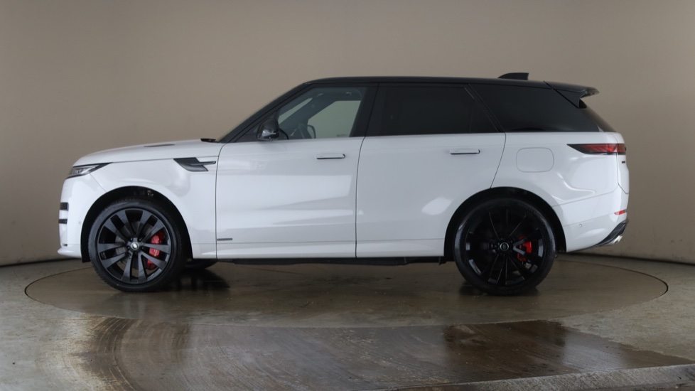LAND ROVER RANGE ROVER SPORT Image 2