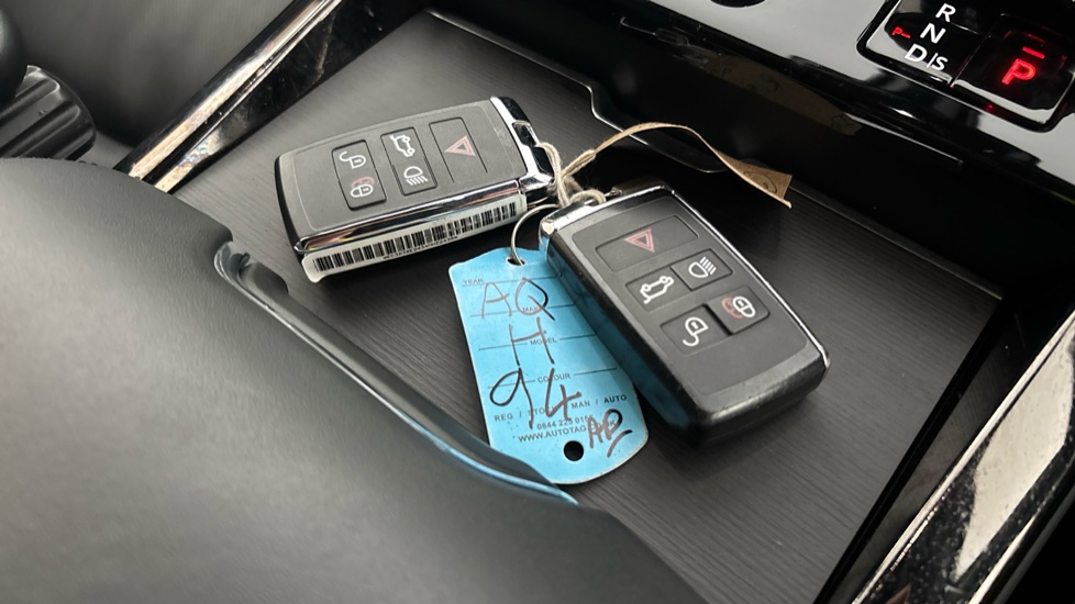 LAND ROVER RANGE ROVER SPORT 2 keys