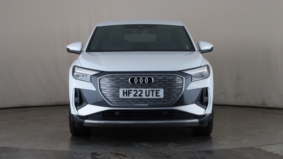 AUDI Q4 Image 8