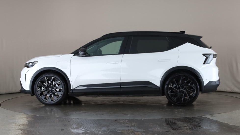 RENAULT SCENIC E-TECH Image 2