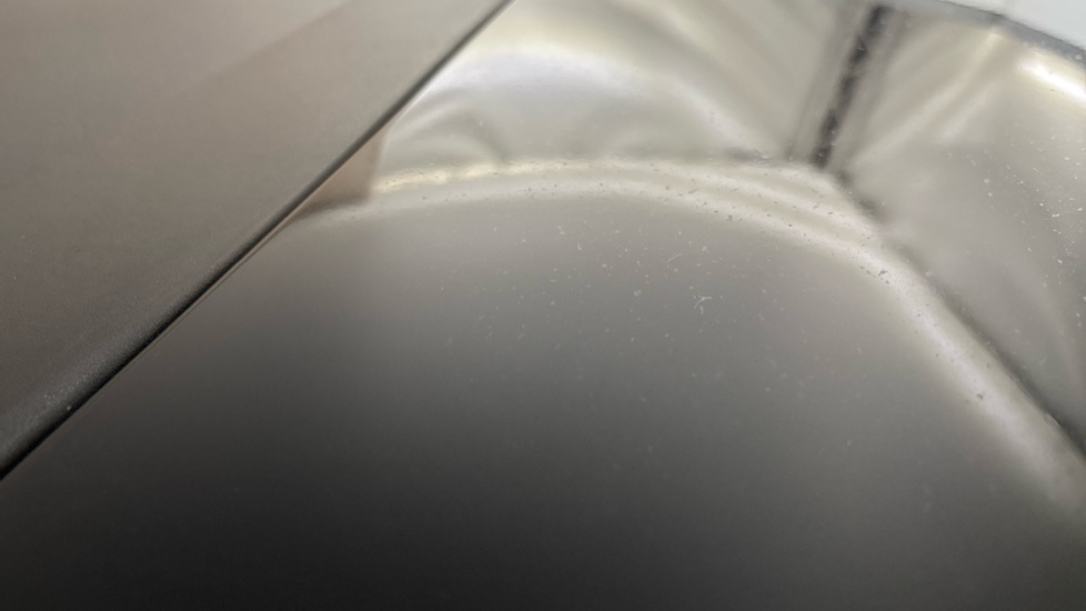 TOYOTA BZ4X imperfection