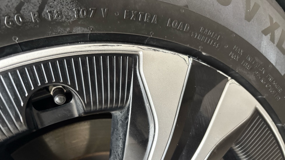 TOYOTA BZ4X scuff