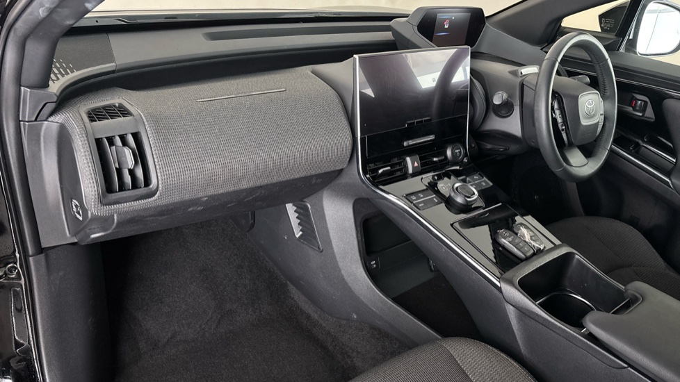 TOYOTA BZ4X Image 10