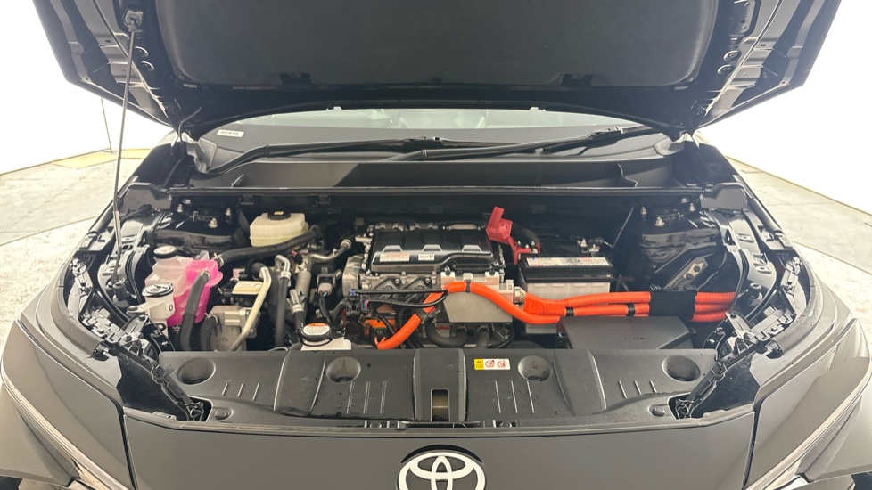TOYOTA BZ4X Image 16