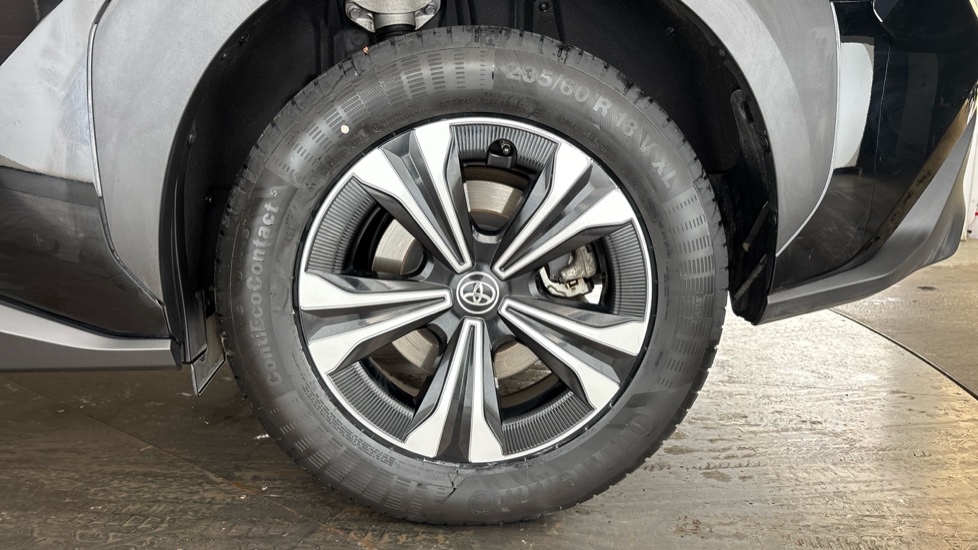 TOYOTA BZ4X Image 18