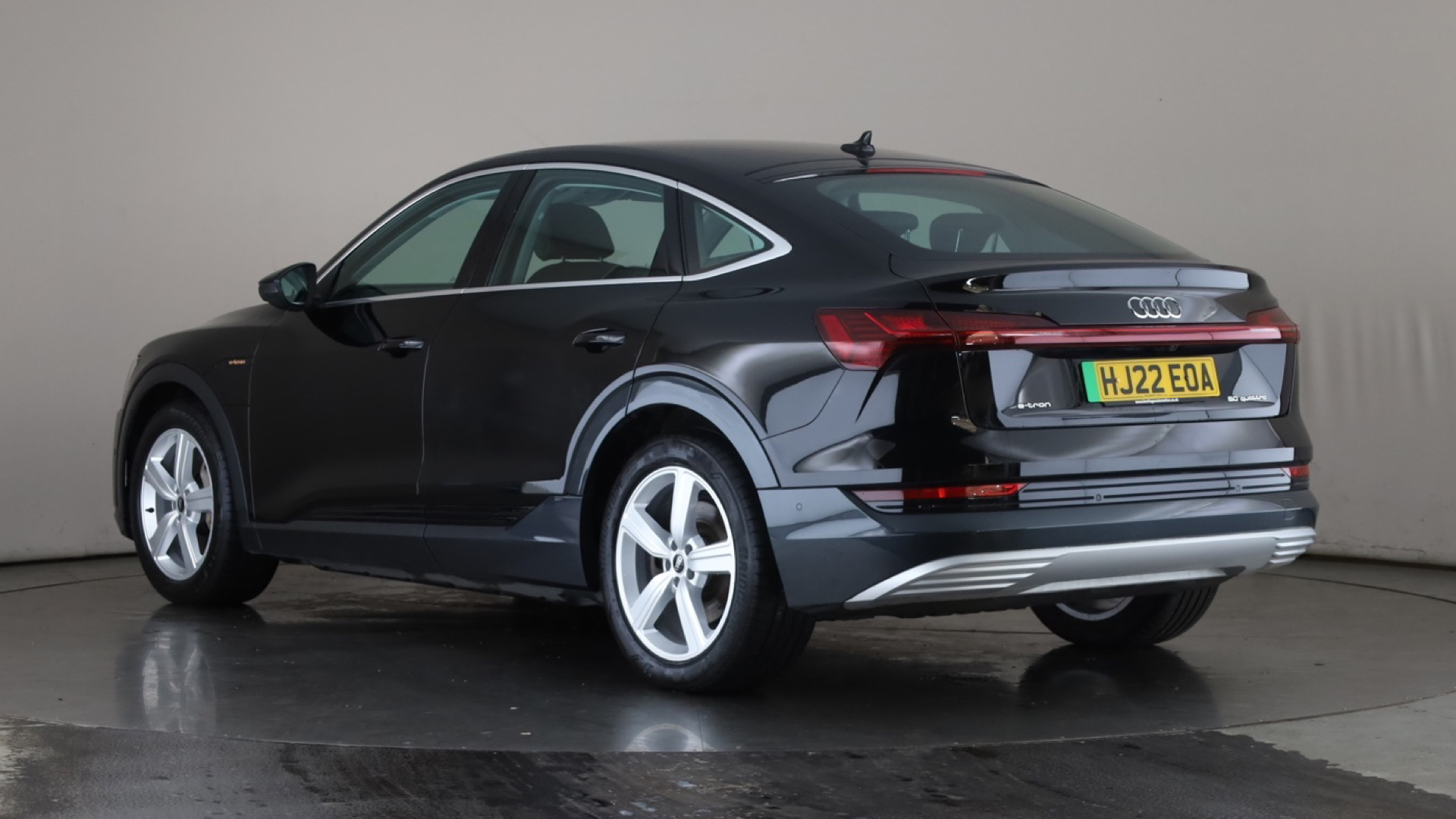 230kW 50 Quattro 71kWh Technik 5dr Auto