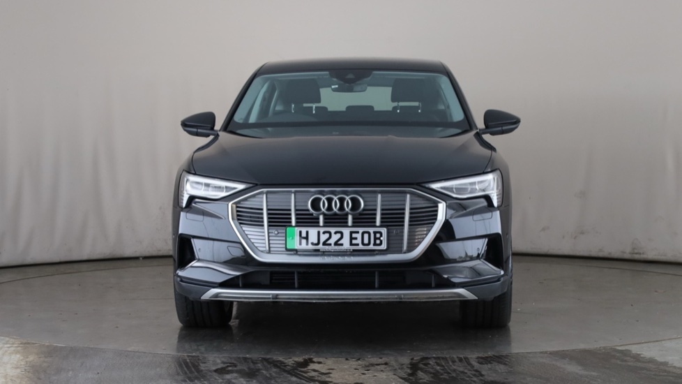 AUDI E-TRON Image 8
