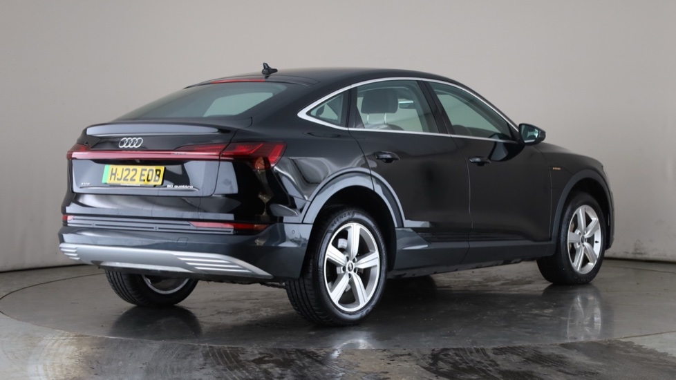 AUDI E-TRON Image 5