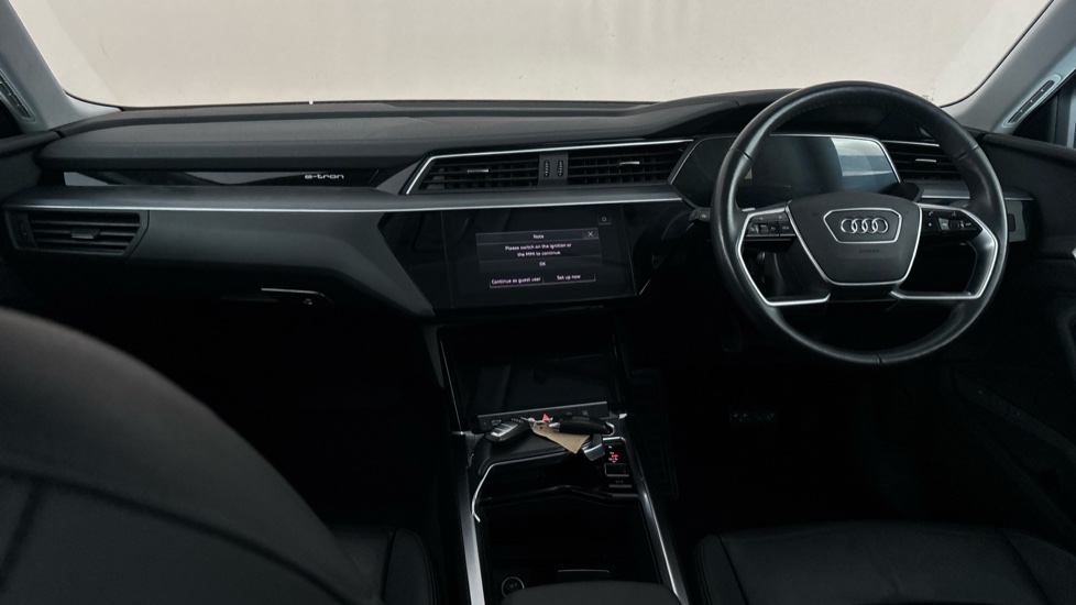 AUDI E-TRON Image 11