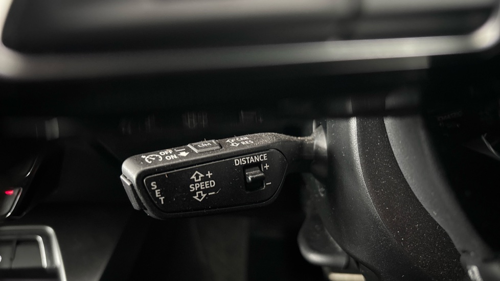 AUDI A3 Cruise control