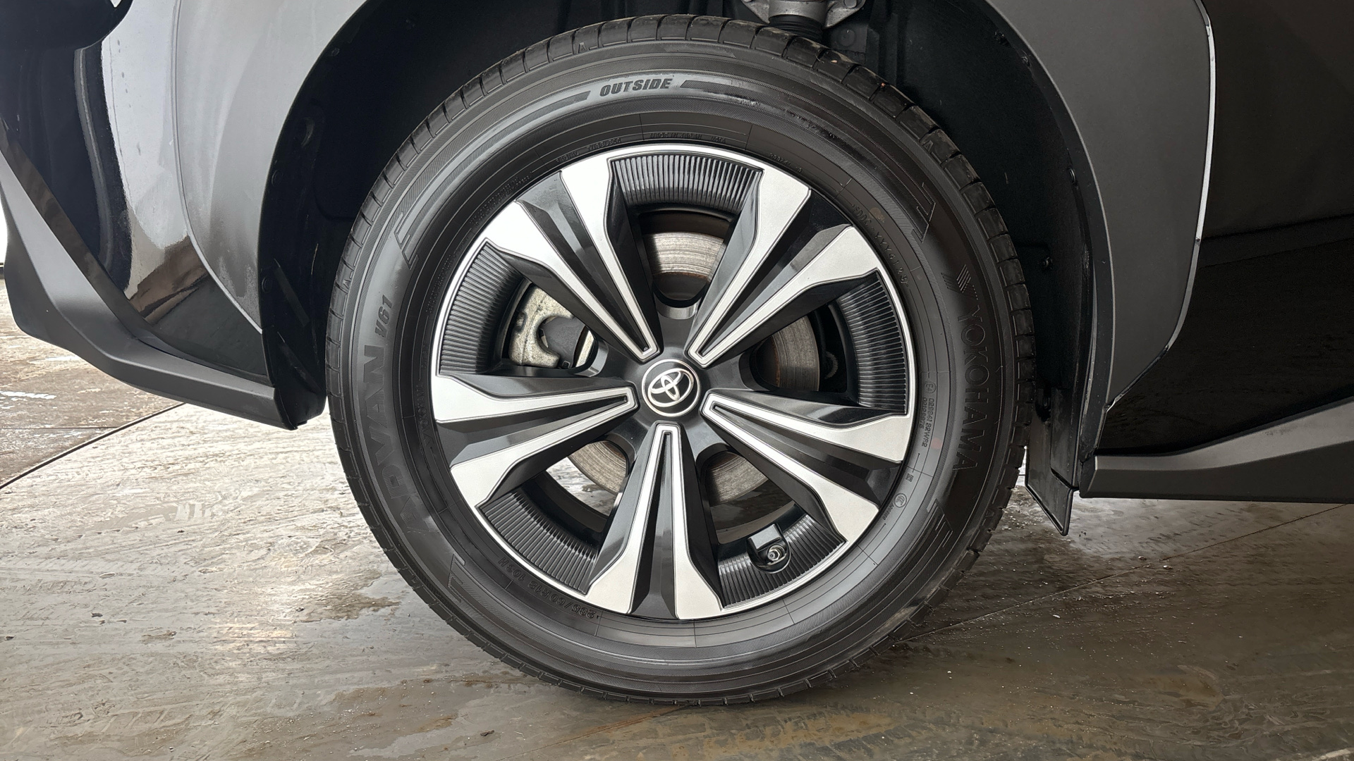 4020890 150kW Motion 71.4kWh 5dr Auto [11kW] [Pan Roof]