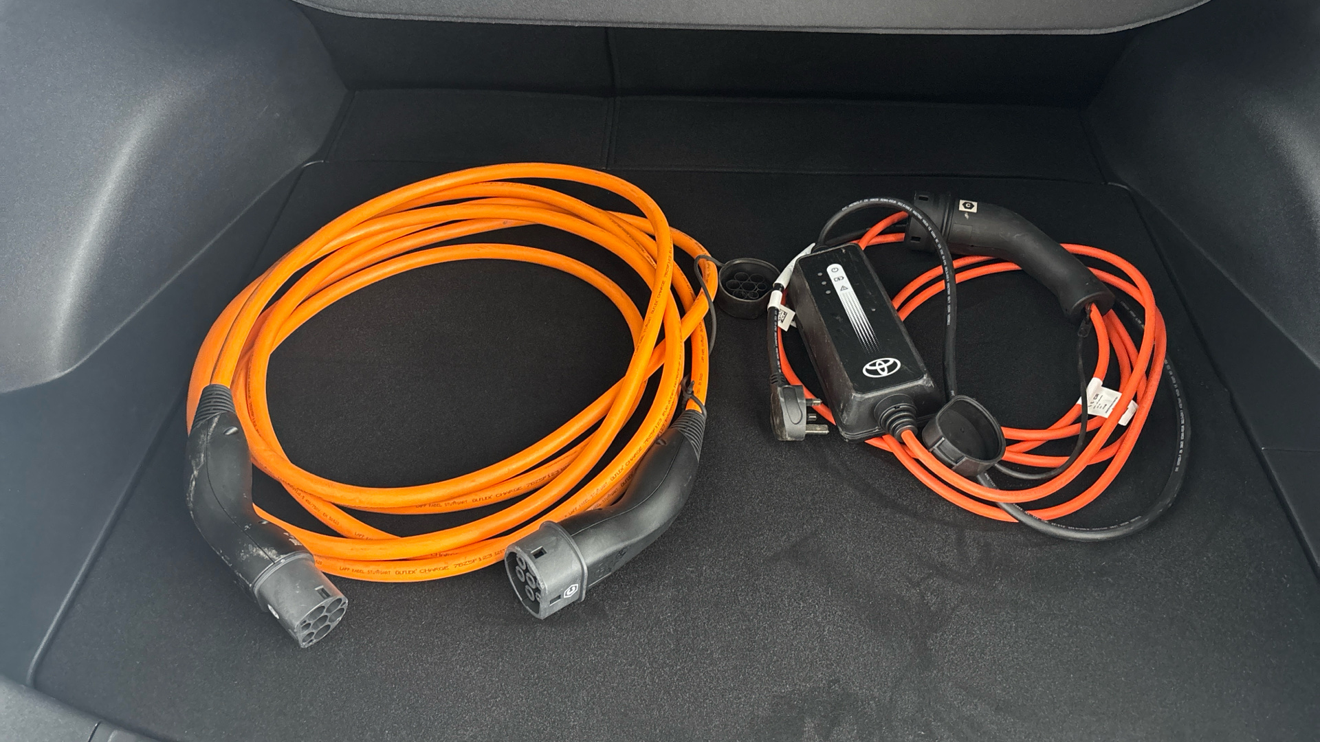 4020890 150kW Motion 71.4kWh 5dr Auto [11kW] [Pan Roof]