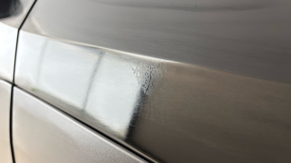 TOYOTA BZ4X Contamination