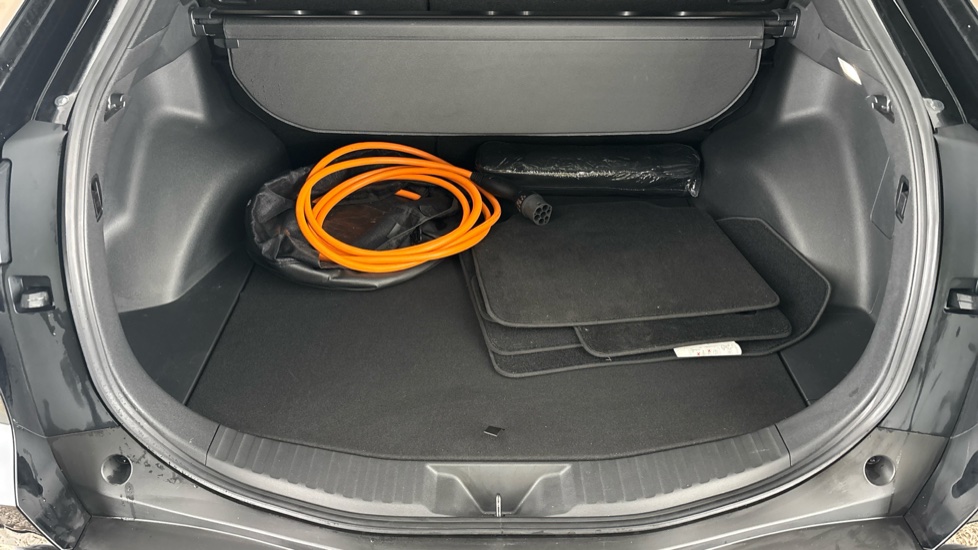 TOYOTA BZ4X Image 15