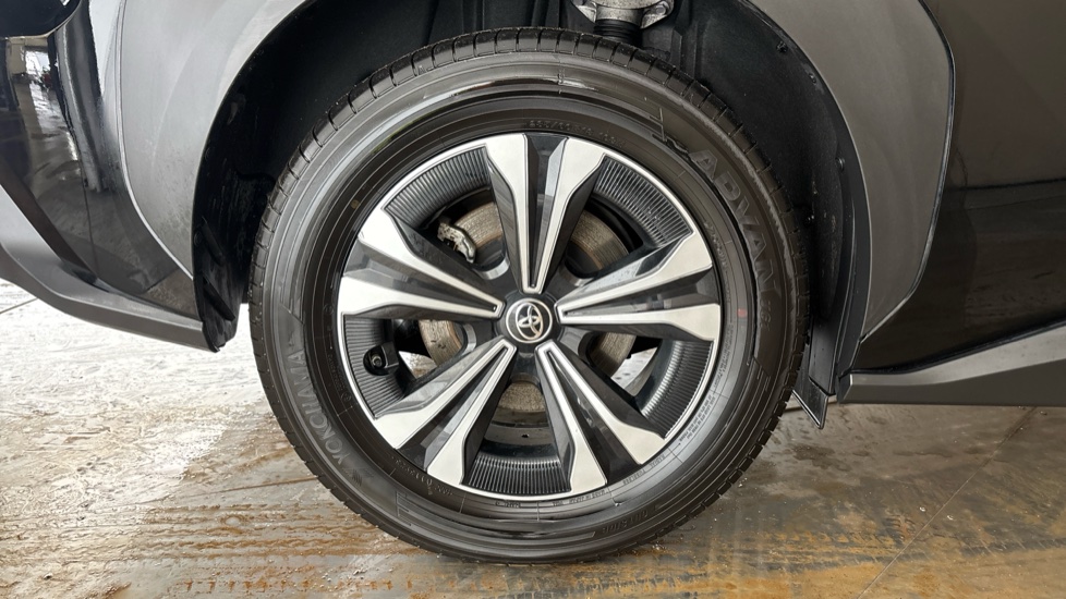 TOYOTA BZ4X Image 19