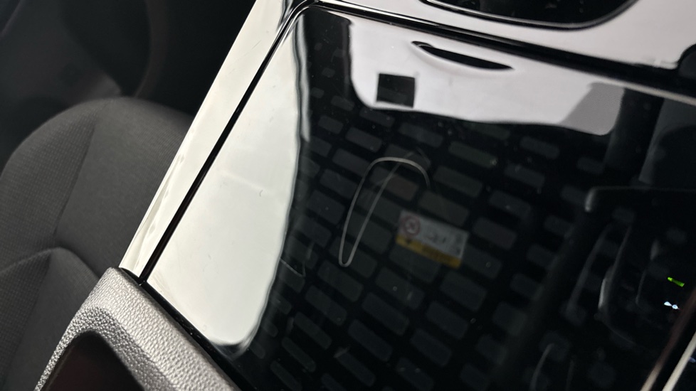 TOYOTA BZ4X scratches