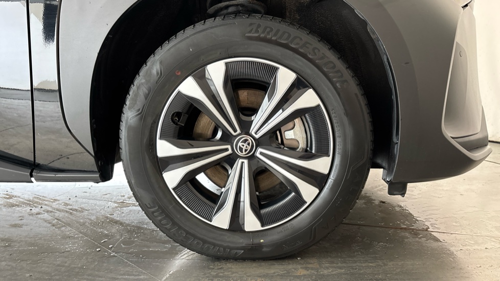 TOYOTA BZ4X Image 20