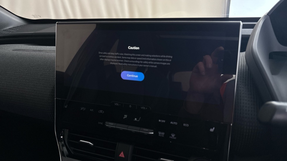 TOYOTA BZ4X Image 12