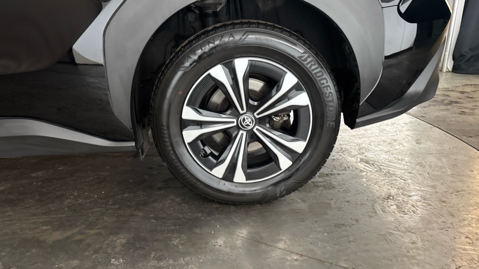 TOYOTA BZ4X Image 18