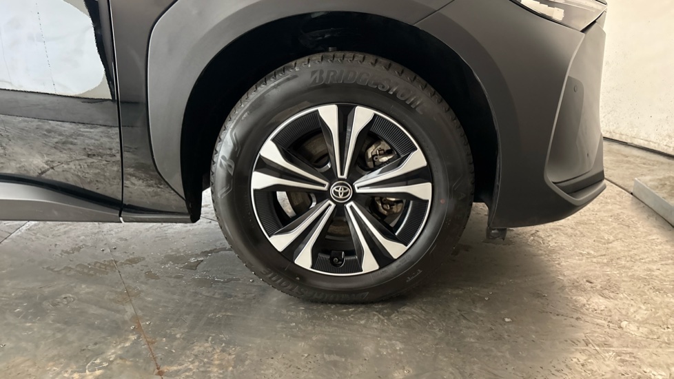 TOYOTA BZ4X Image 20