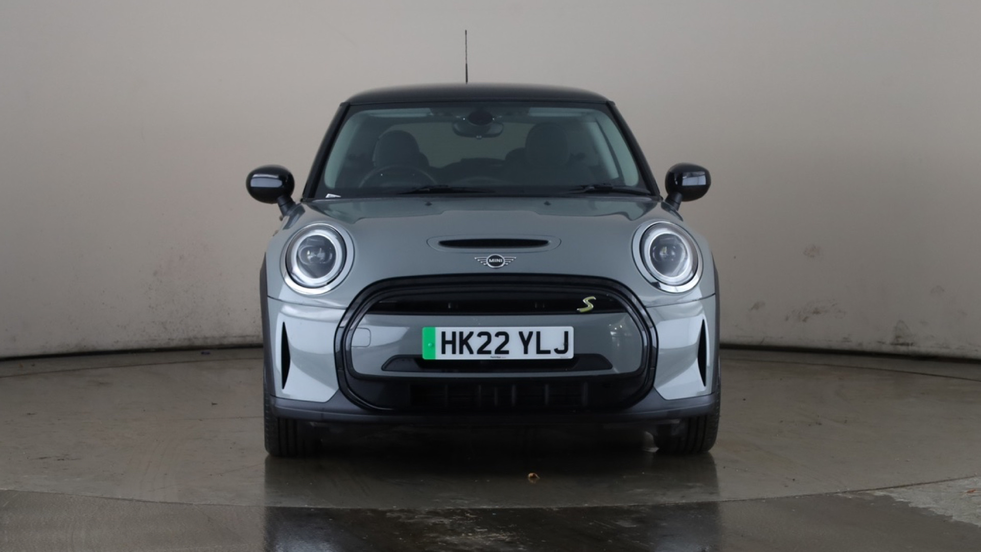 4070176 135kW Cooper S Level 1 33kWh 3dr Auto