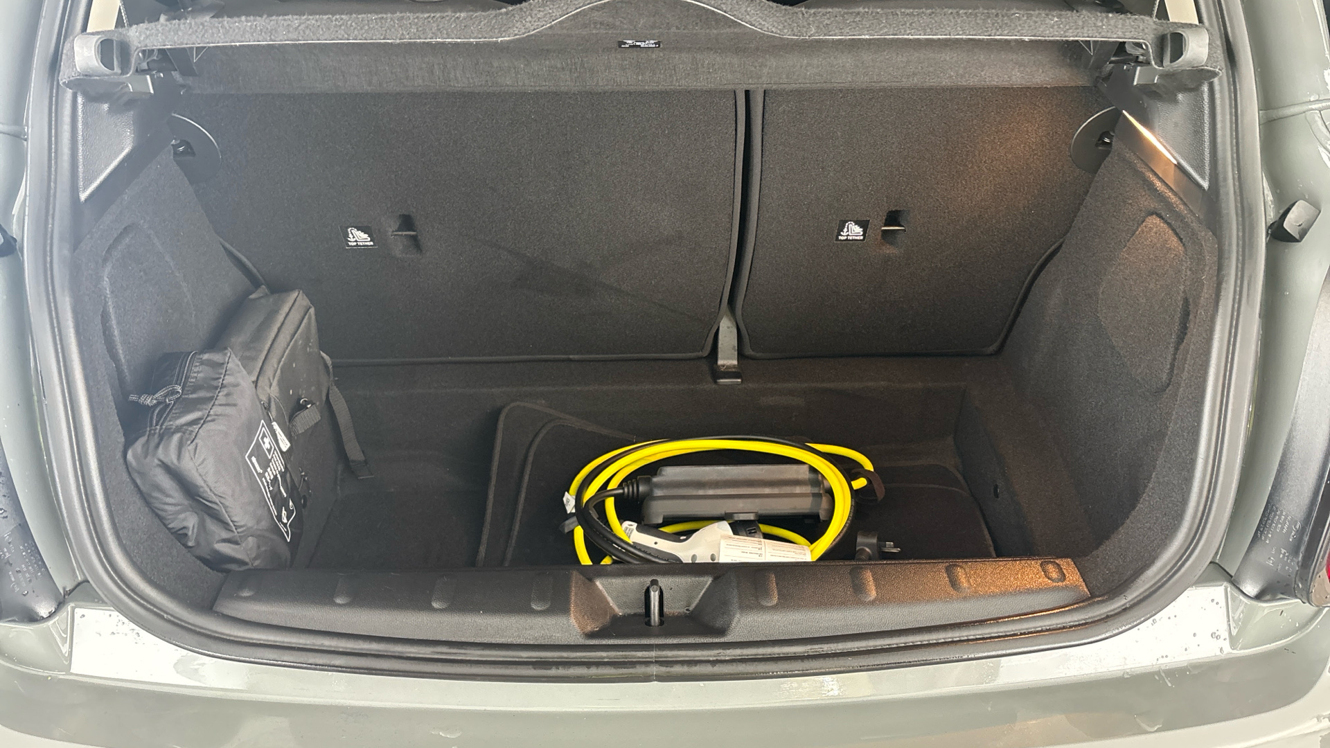 4070176 135kW Cooper S Level 1 33kWh 3dr Auto