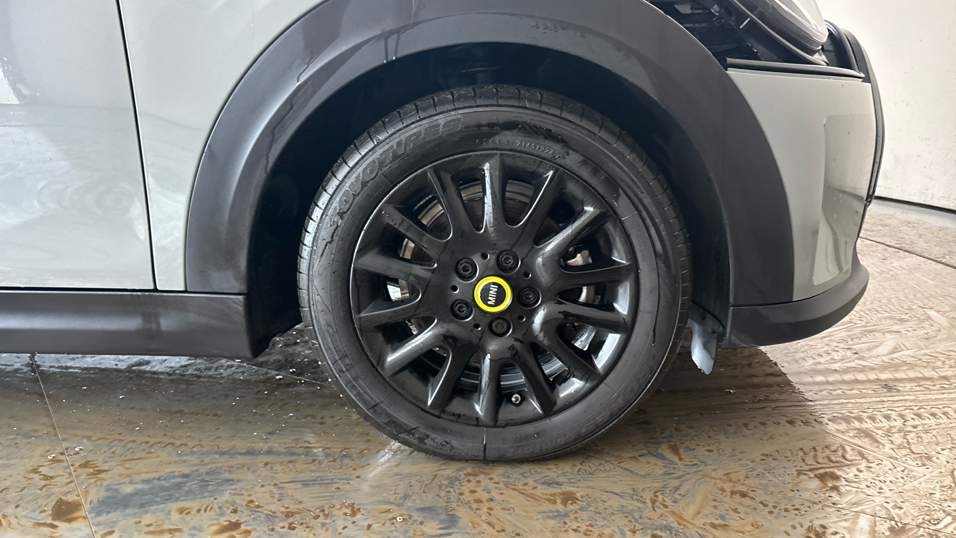 4070176 135kW Cooper S Level 1 33kWh 3dr Auto