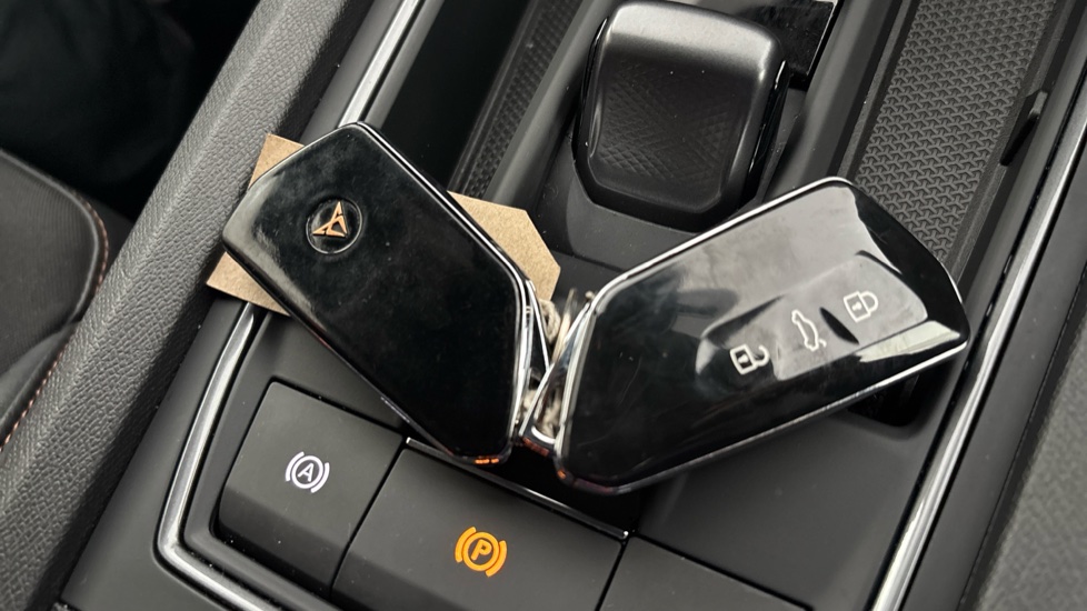 CUPRA FORMENTOR 2 keys