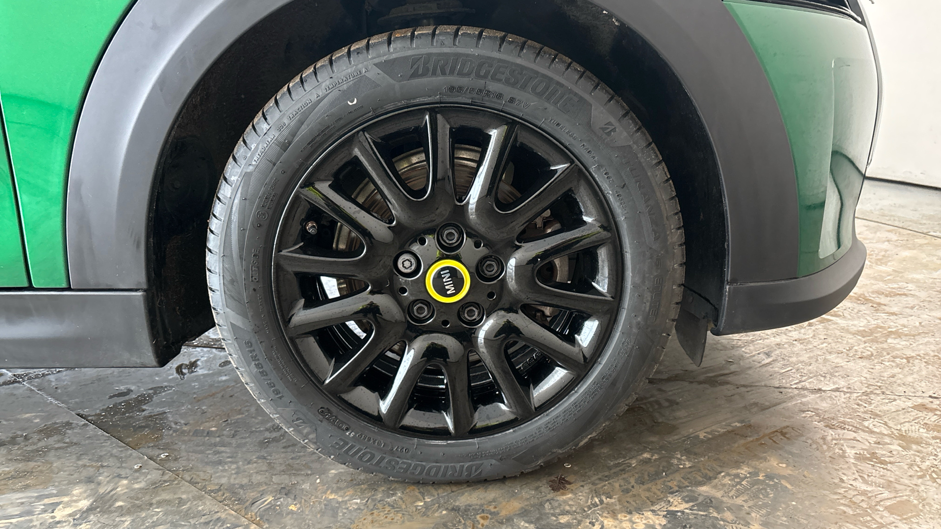 4020921 135kW Cooper S Level 2 33kWh 3dr Auto