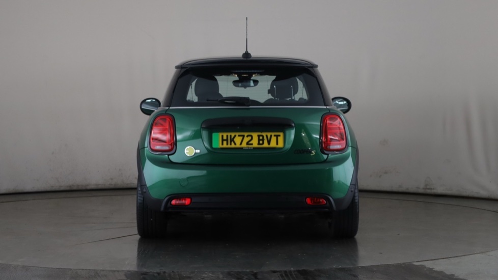 MINI HATCHBACK Image 4