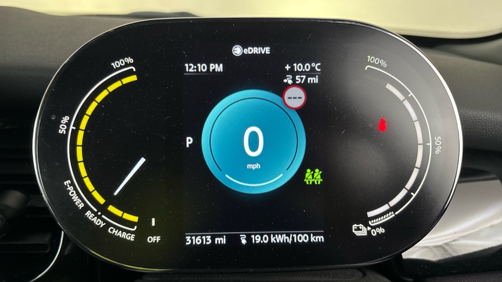 MINI HATCHBACK Image 13