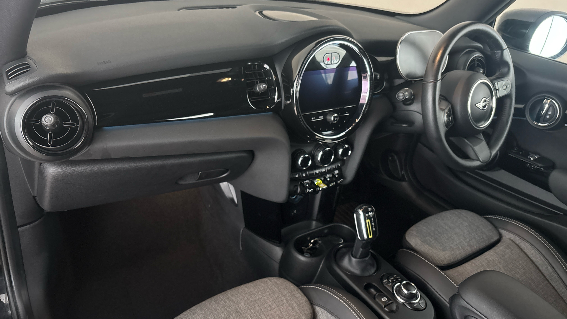 4020877 135kW Cooper S Level 2 33kWh 3dr Auto