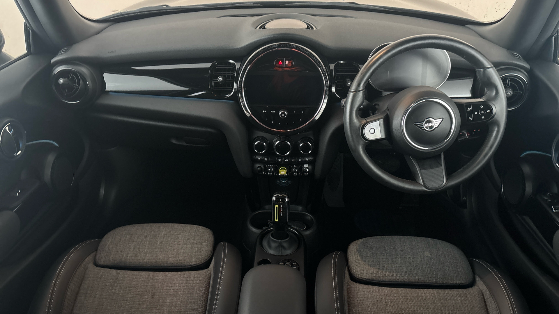 4020877 135kW Cooper S Level 2 33kWh 3dr Auto