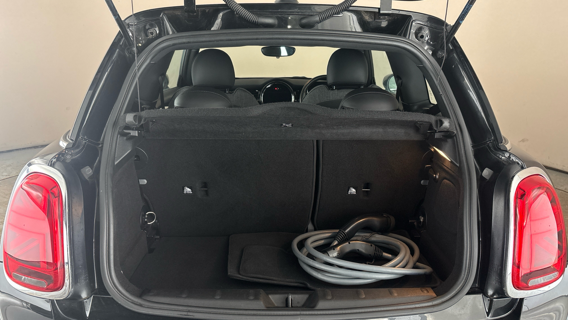 4020877 135kW Cooper S Level 2 33kWh 3dr Auto