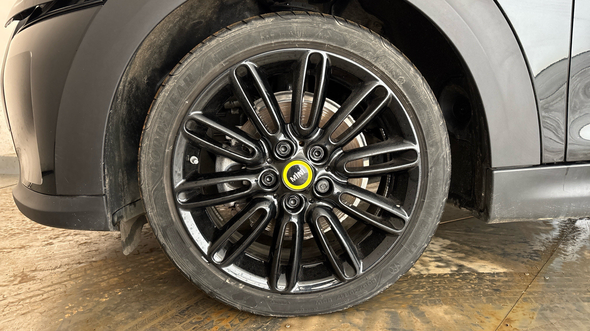 4020877 135kW Cooper S Level 2 33kWh 3dr Auto