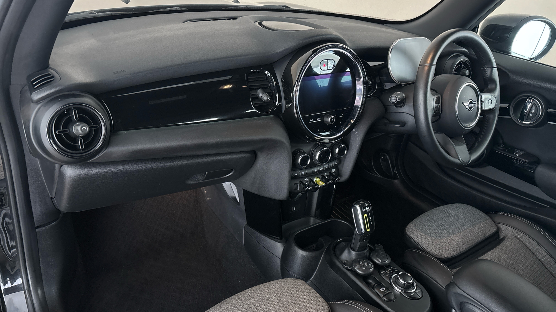 4020894 135kW Cooper S Level 2 33kWh 3dr Auto