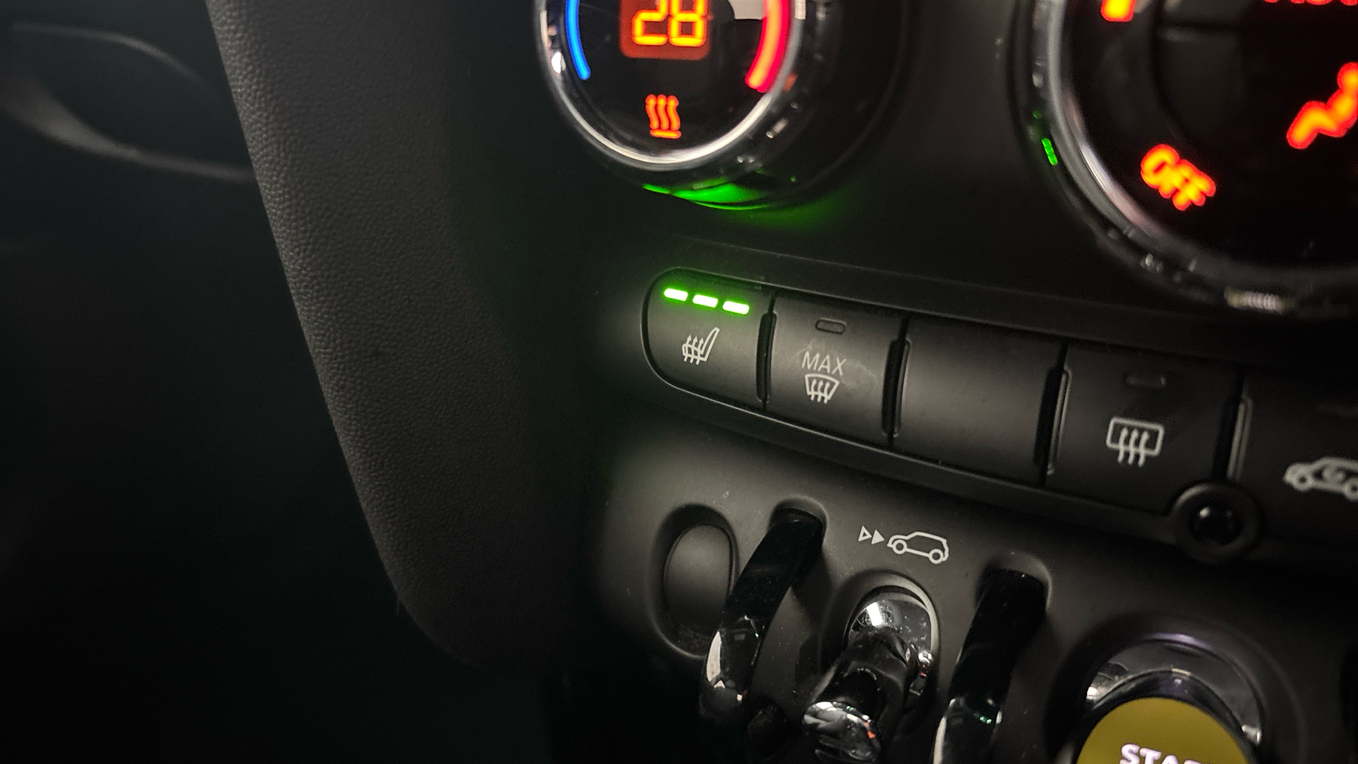 4020894 135kW Cooper S Level 2 33kWh 3dr Auto