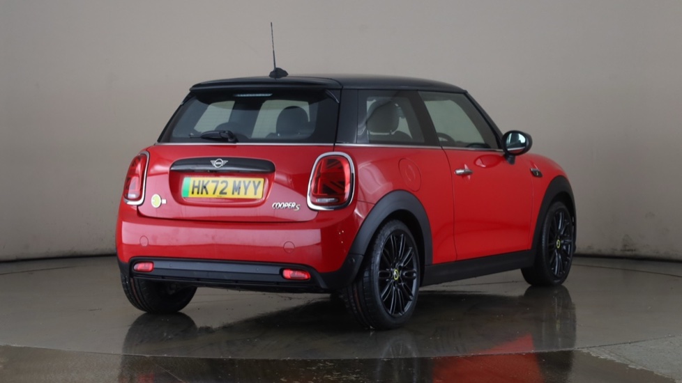 MINI HATCHBACK Image 5